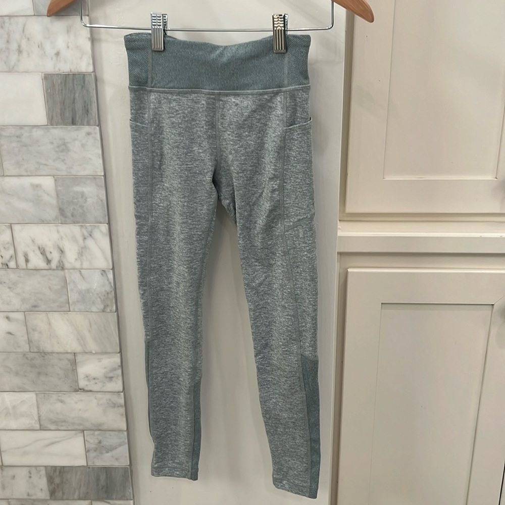 Girls Athleta leggings